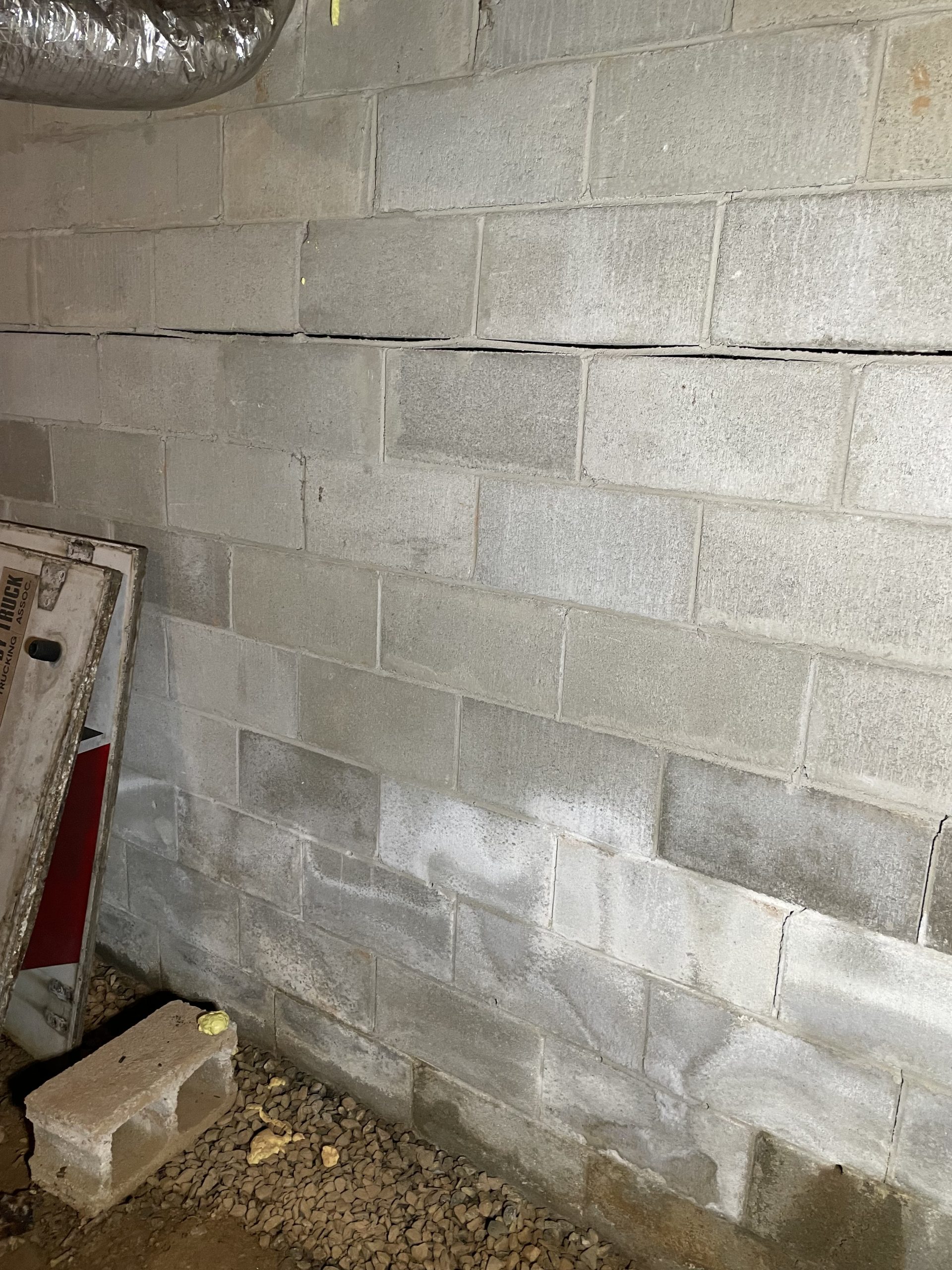 bowing wall crack